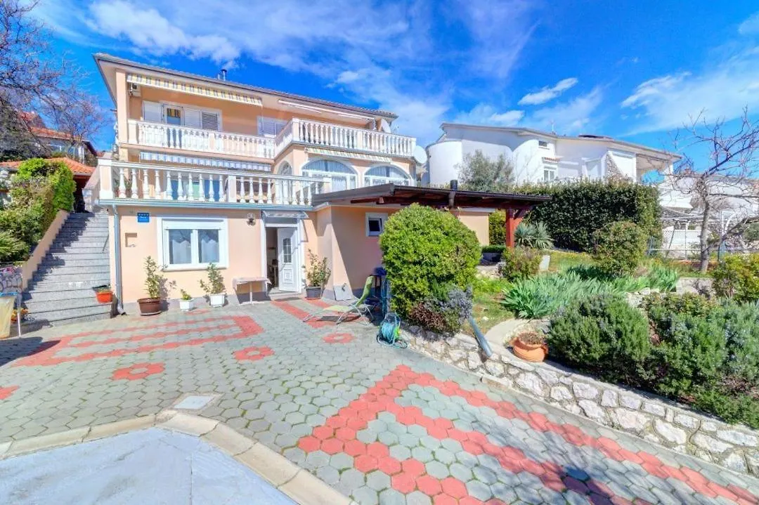 Jelka Nv 2 - Apartment For 4 Persons With Terrace And Private Parking Novi Vinodolski