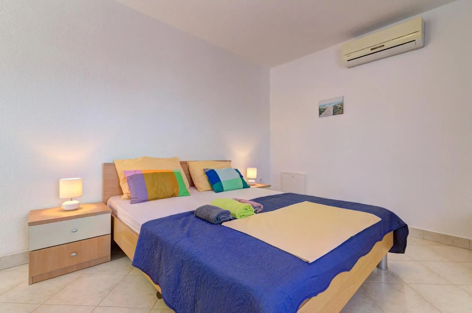 Jelka Nv 2 - Apartment For 4 Persons With Terrace And Private Parking Novi Vinodolski Croatia