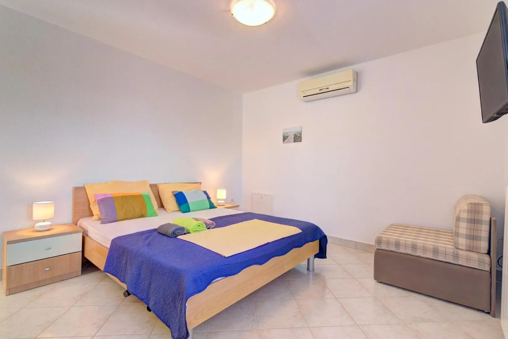 Jelka Nv 2 - Apartment For 4 Persons With Terrace And Private Parking Novi Vinodolski Croatia